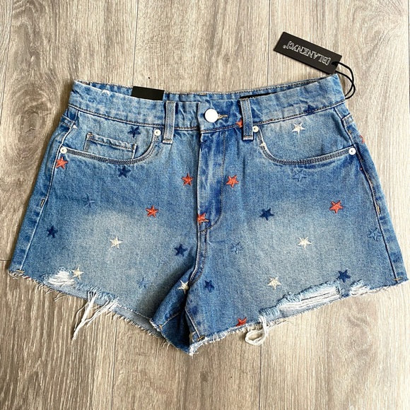 🌟💙NWT BLANKNYC BARROW VINTAGE HIGH RISE SHORTS SIZE 27 or 4! RED & BLUE STARS - Picture 3 of 10